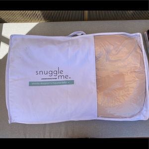 Snuggle me organic baby lounger